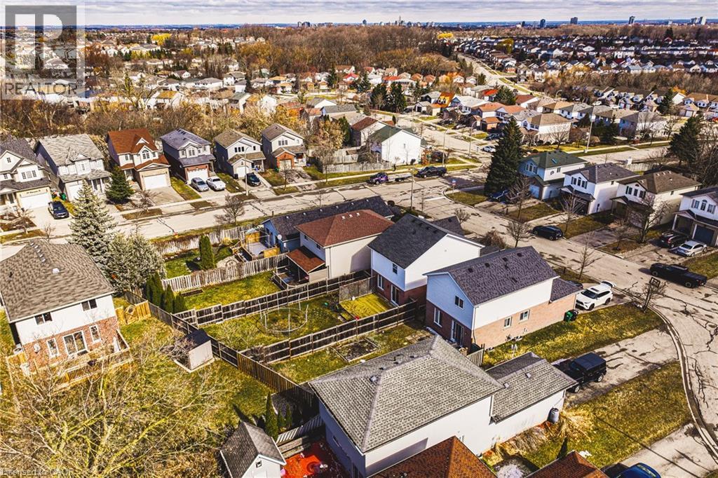 5 MICHELLE Court thumbnail 26