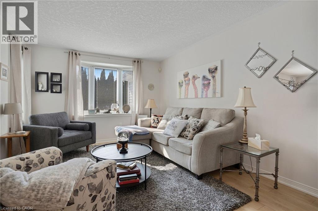 9 LAKEFIELD Court Unit# 89 thumbnail 3