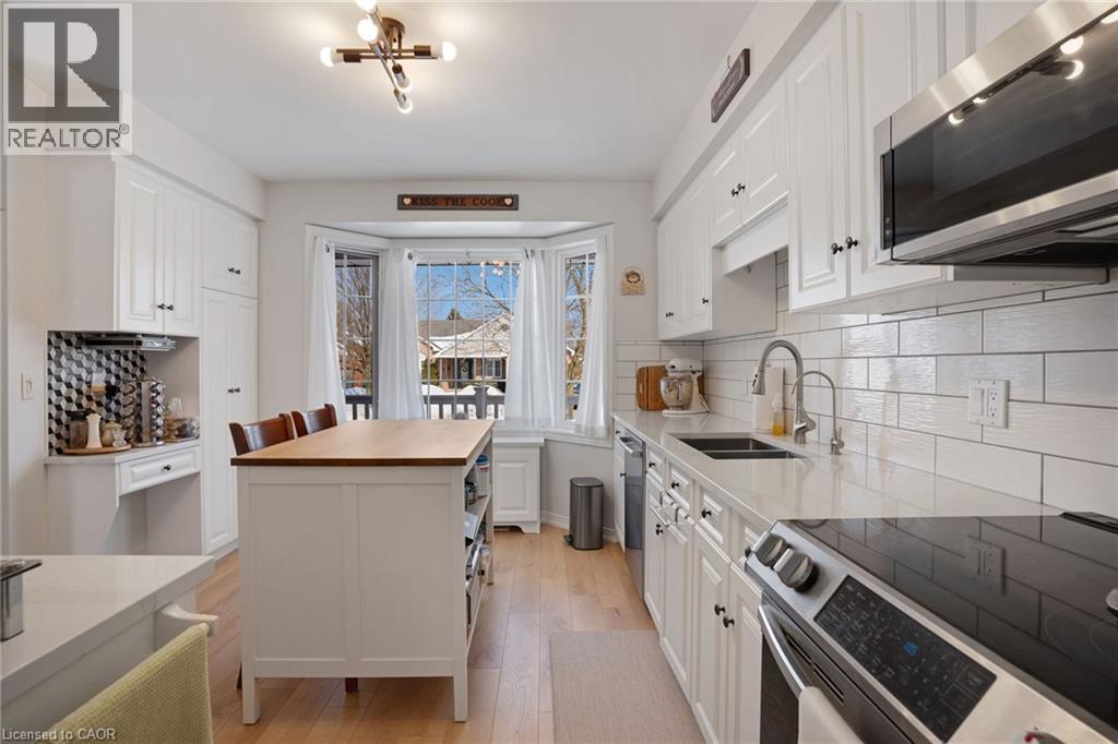 9 LAKEFIELD Court Unit# 89 thumbnail 4