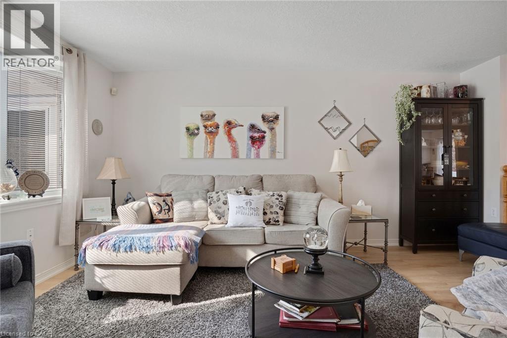 9 LAKEFIELD Court Unit# 89 thumbnail 13