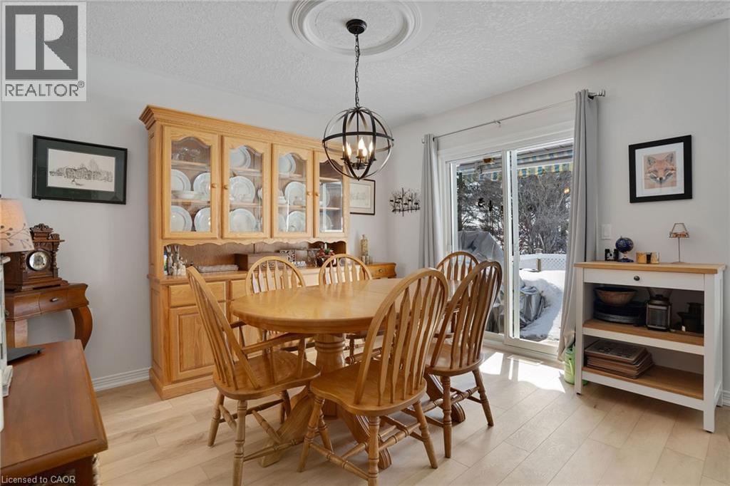 9 LAKEFIELD Court Unit# 89 thumbnail 14