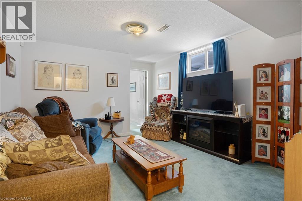 9 LAKEFIELD Court Unit# 89 thumbnail 25