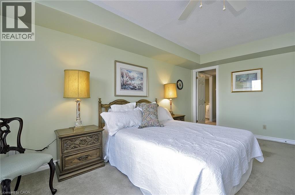 237 KING Street W Unit# 1305 thumbnail 17