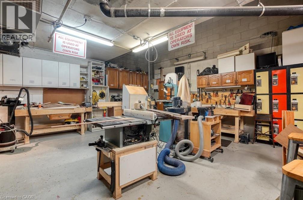 237 KING Street W Unit# 1305 thumbnail 31