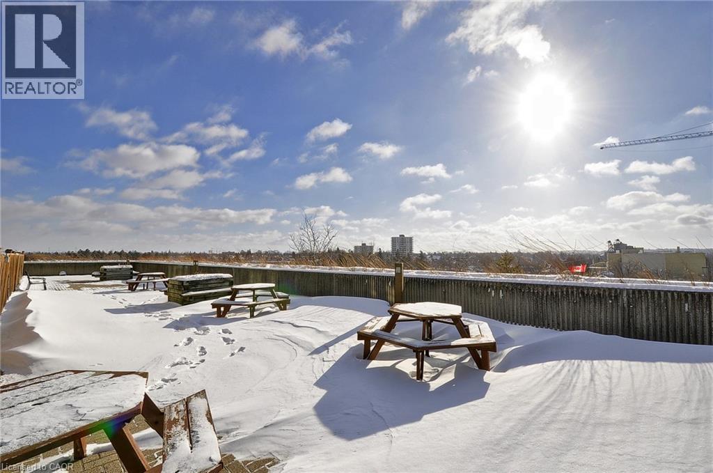 237 KING Street W Unit# 1305 thumbnail 32