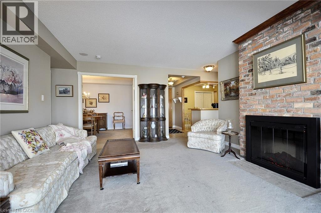 237 KING Street W Unit# 1305 thumbnail 6