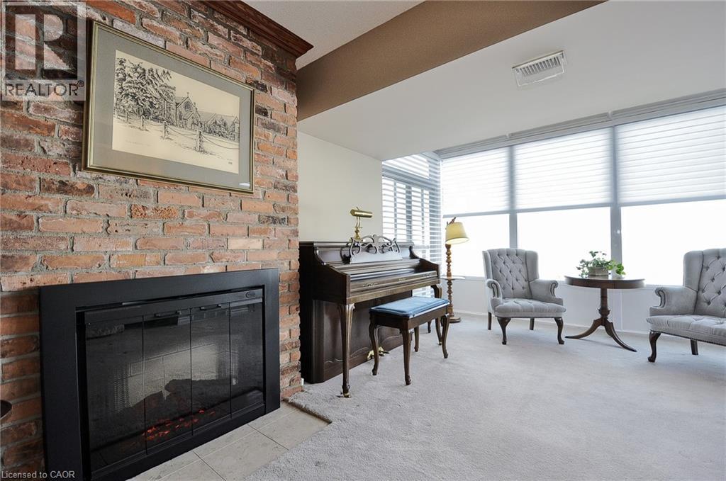 237 KING Street W Unit# 1305 thumbnail 7