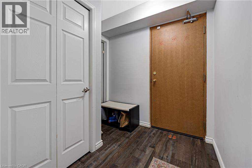 401 ERB Street W Unit# 301 thumbnail 14