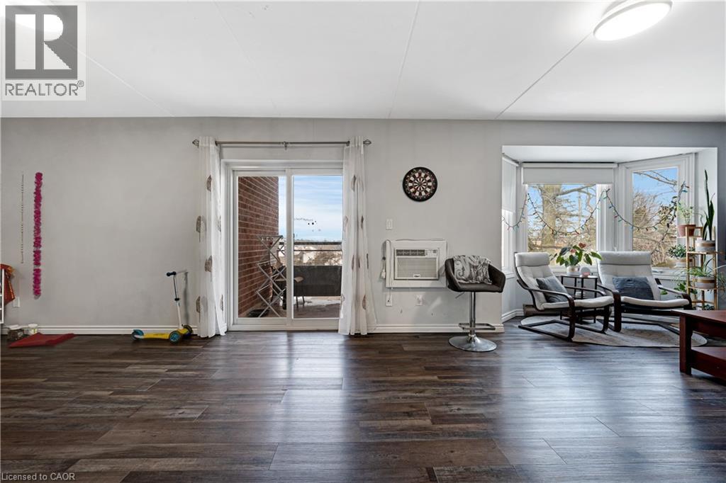 401 ERB Street W Unit# 301 thumbnail 16