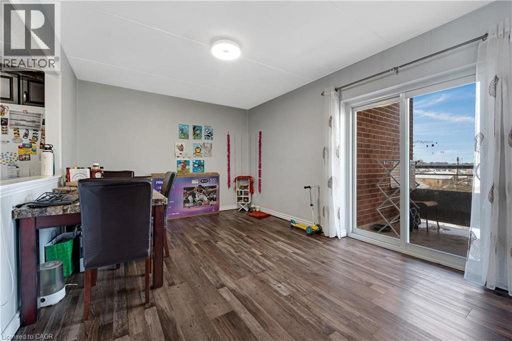 401 ERB Street W Unit# 301 thumbnail 22