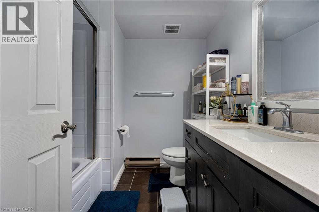 401 ERB Street W Unit# 301 thumbnail 37