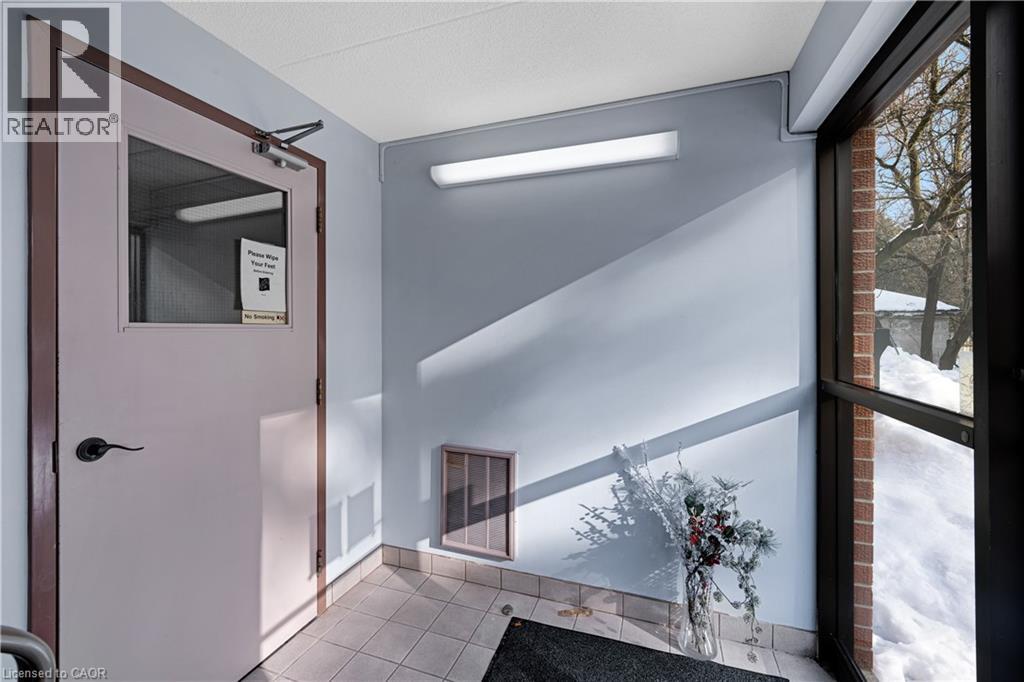 401 ERB Street W Unit# 301 thumbnail 9