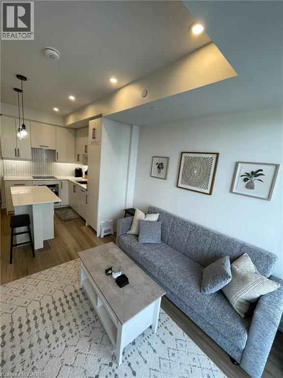 15 S WELLINGTON Street S Unit# 1701 thumbnail 4