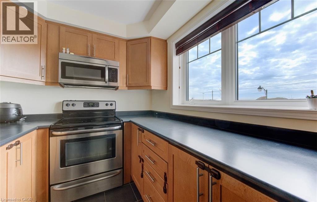 9 OUTLOOK Terrace thumbnail 14