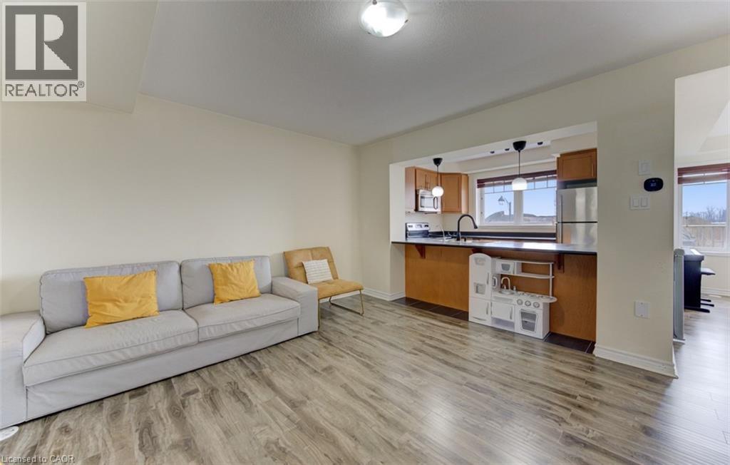 9 OUTLOOK Terrace thumbnail 6