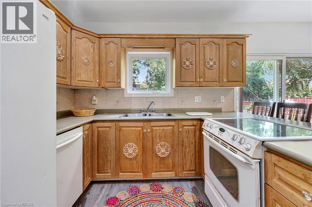 42 SHANLEY Street thumbnail 16