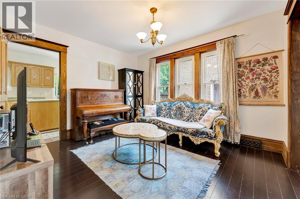 42 SHANLEY Street thumbnail 9