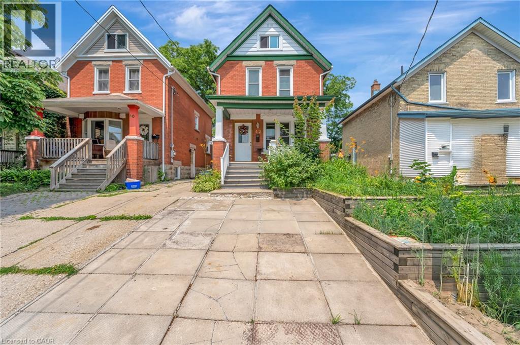 42 SHANLEY Street thumbnail 2