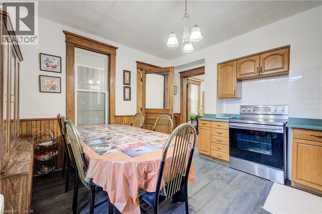 44 WALTER Street thumbnail 11