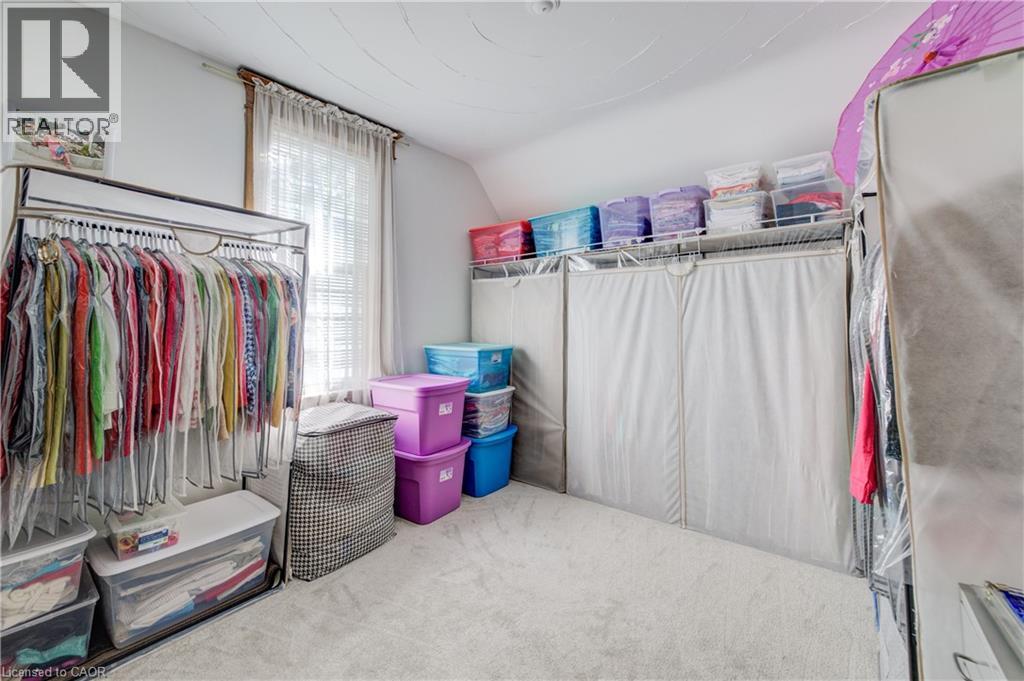 44 WALTER Street thumbnail 20