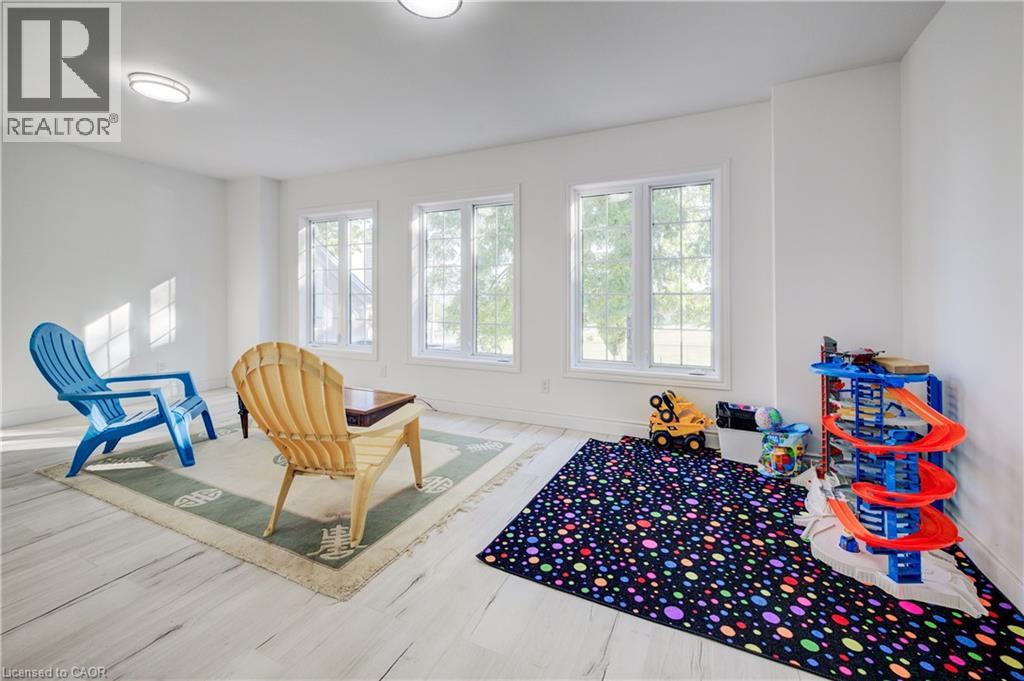 44 WALTER Street thumbnail 34