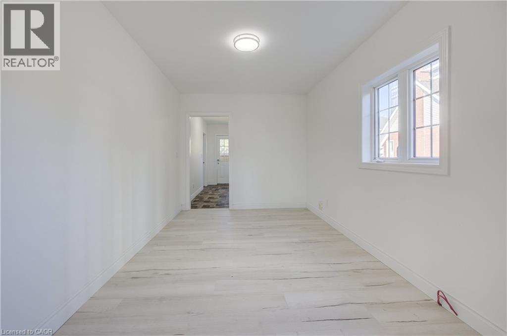 44 WALTER Street thumbnail 37