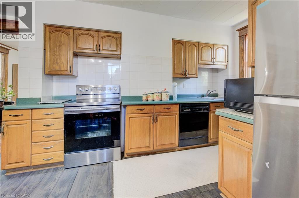 44 WALTER Street thumbnail 8