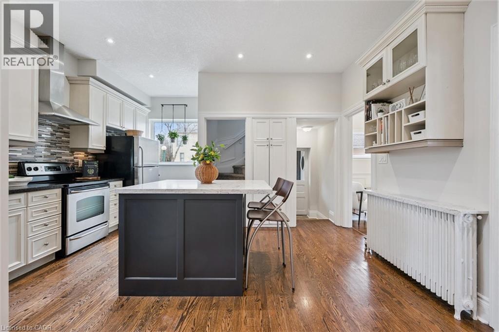 42 LANSDOWNE Road N thumbnail 12