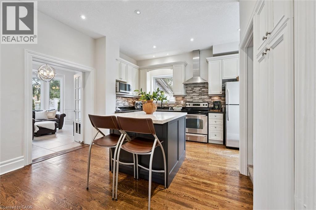 42 LANSDOWNE Road N thumbnail 13