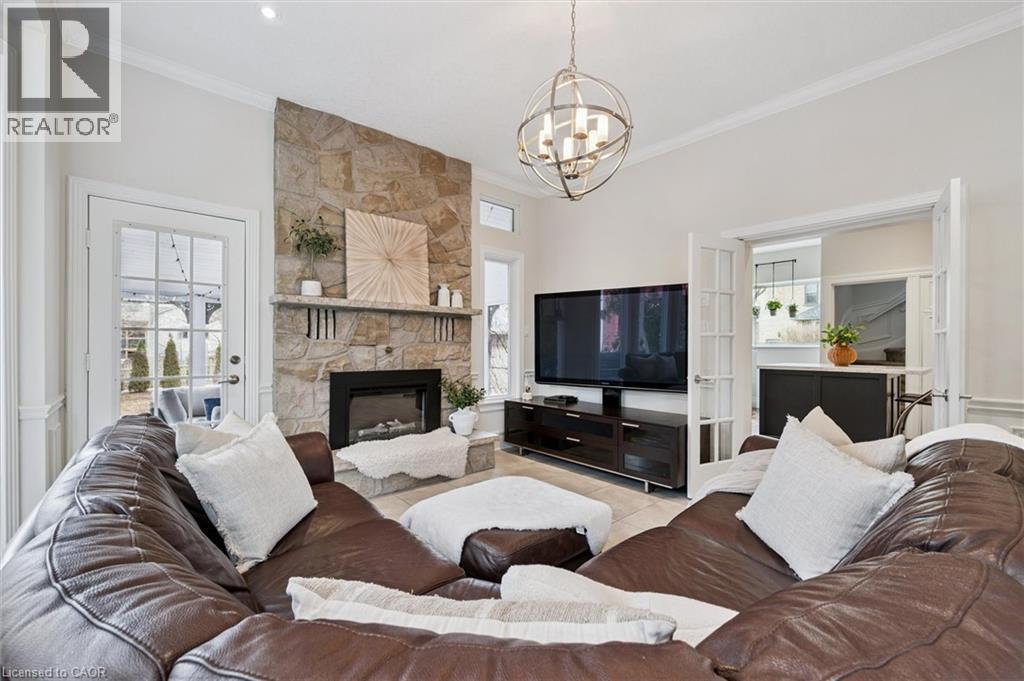 42 LANSDOWNE Road N thumbnail 15