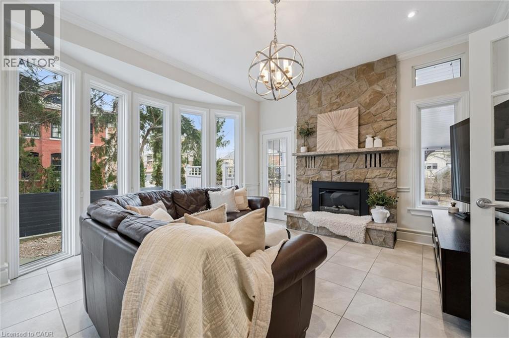 42 LANSDOWNE Road N thumbnail 16