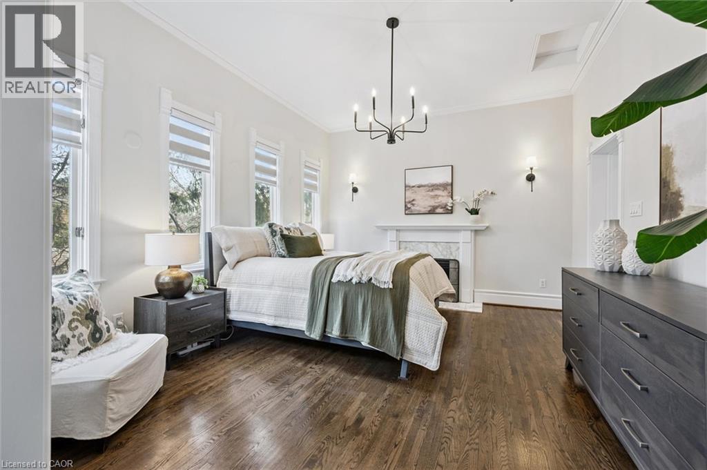 42 LANSDOWNE Road N thumbnail 22