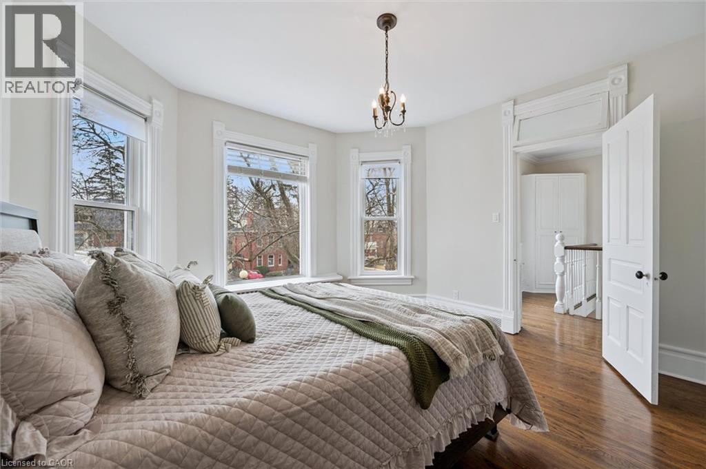 42 LANSDOWNE Road N thumbnail 26