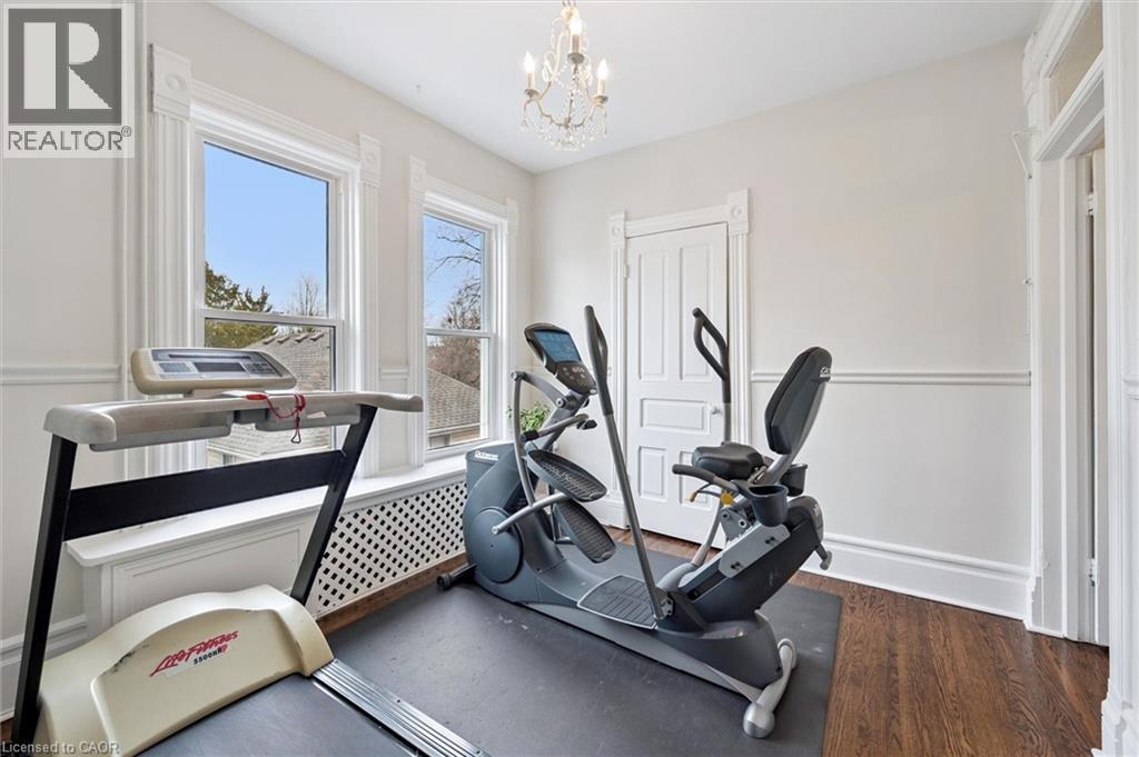 42 LANSDOWNE Road N thumbnail 28