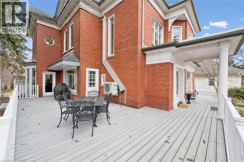 42 LANSDOWNE Road N thumbnail 4