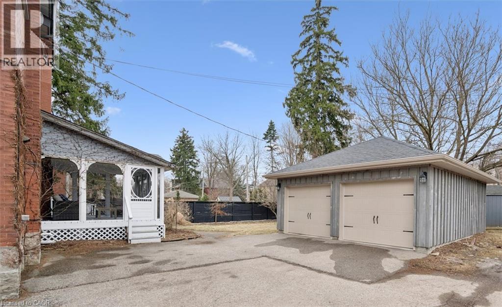 42 LANSDOWNE Road N thumbnail 44