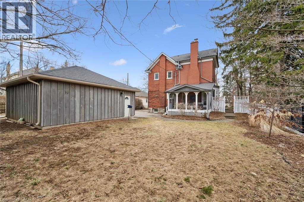 42 LANSDOWNE Road N thumbnail 46