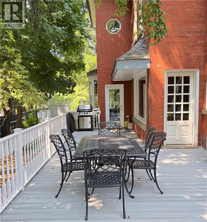 42 LANSDOWNE Road N thumbnail 5