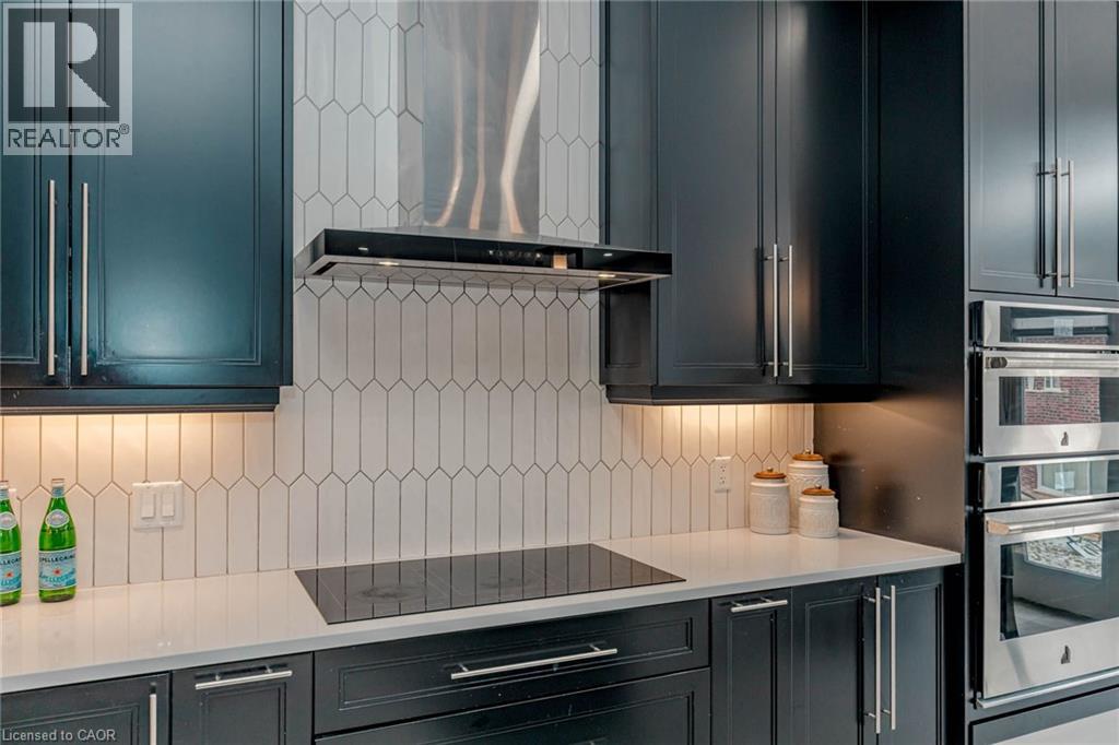 130 PONDCLIFFE Drive thumbnail 17