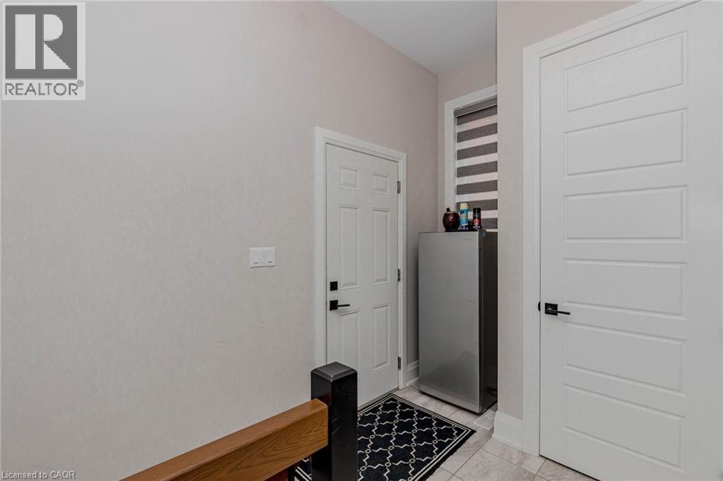 130 PONDCLIFFE Drive thumbnail 25