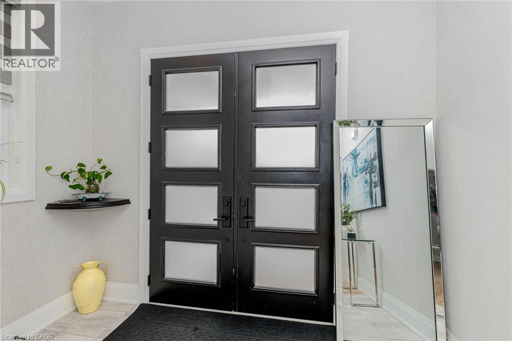 130 PONDCLIFFE Drive thumbnail 5