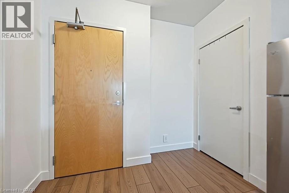 1 VICTORIA Street S Unit# 706 thumbnail 5