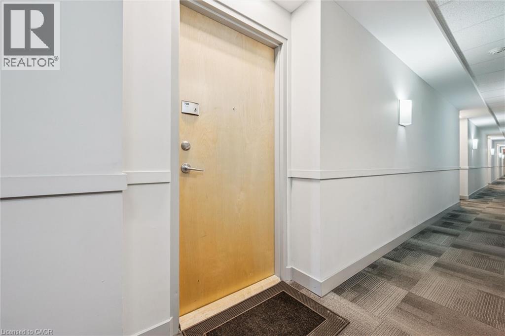 1 VICTORIA Street S Unit# 706 thumbnail 4