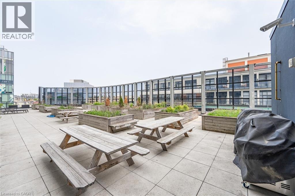 1 VICTORIA Street S Unit# 706 thumbnail 14