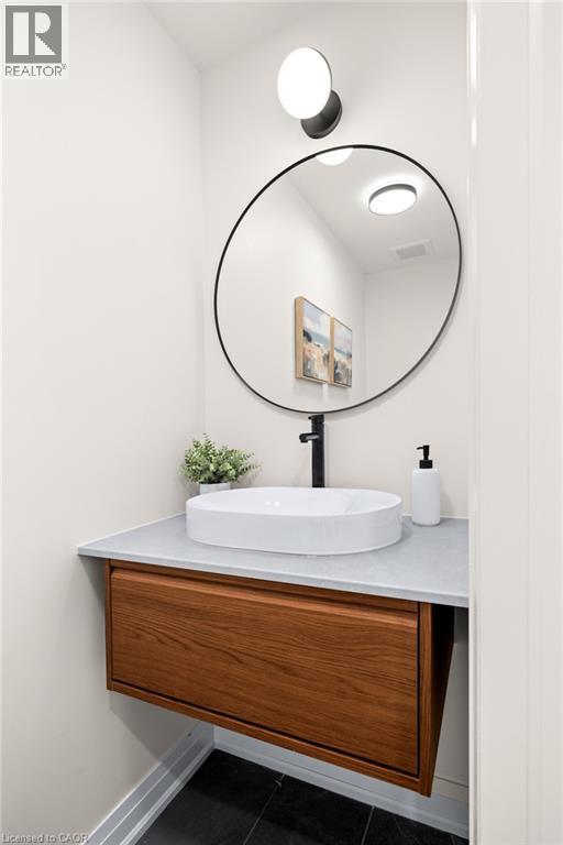 84 CHALMERS Street N thumbnail 15