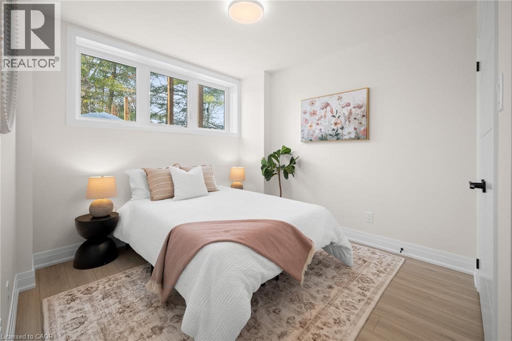 84 CHALMERS Street N thumbnail 35