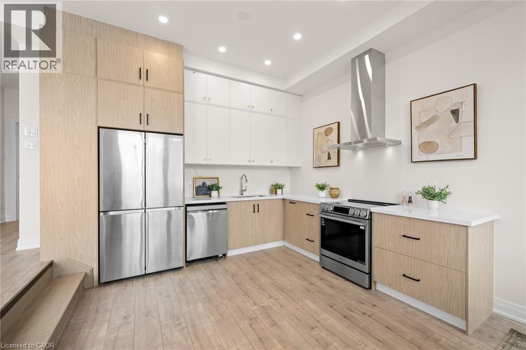 84 CHALMERS Street N thumbnail 43