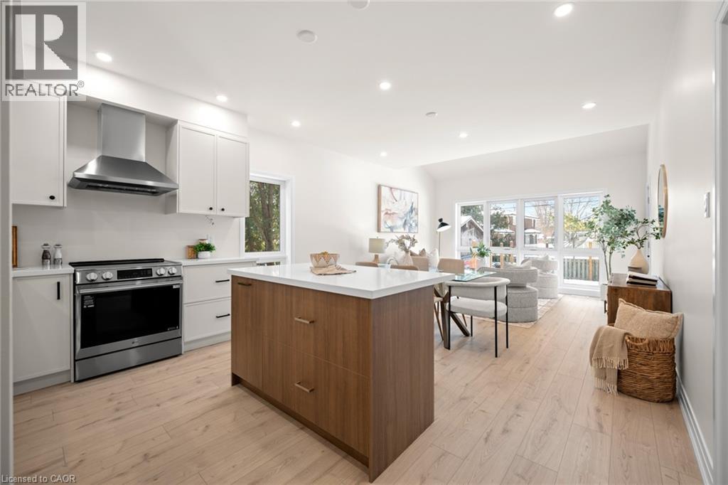 82 CHALMERS Street N thumbnail 17