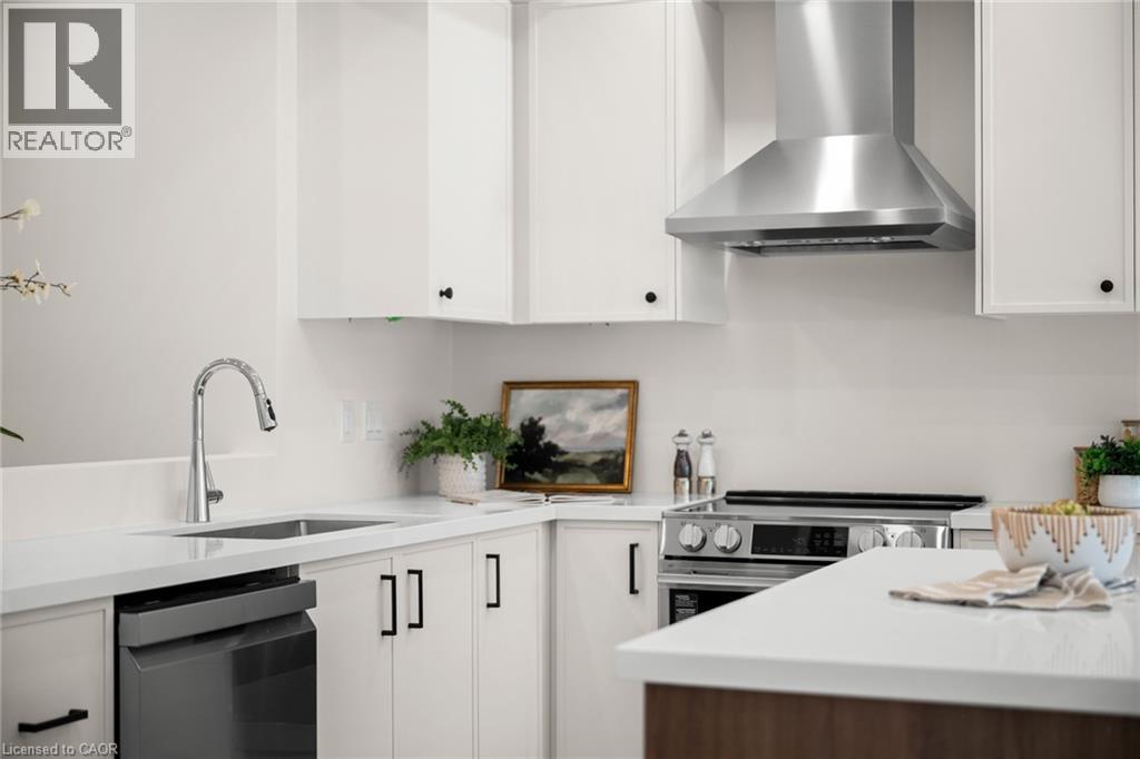 82 CHALMERS Street N thumbnail 24