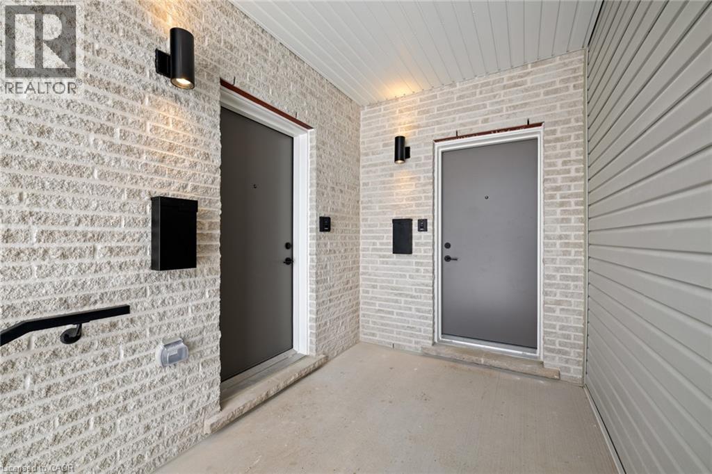 82 CHALMERS Street N thumbnail 11